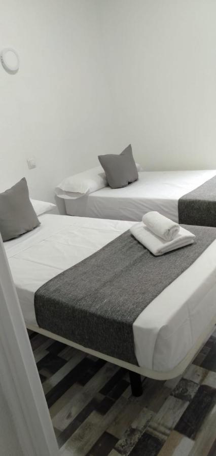 Hostal Noche Y Dia Madrid Exterior foto