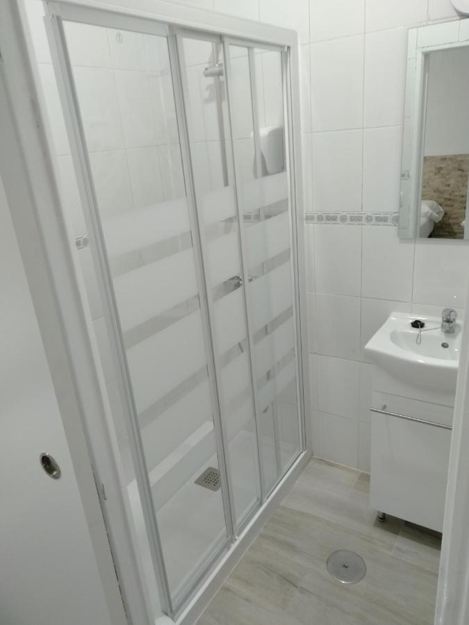 Hostal Noche Y Dia Madrid Exterior foto