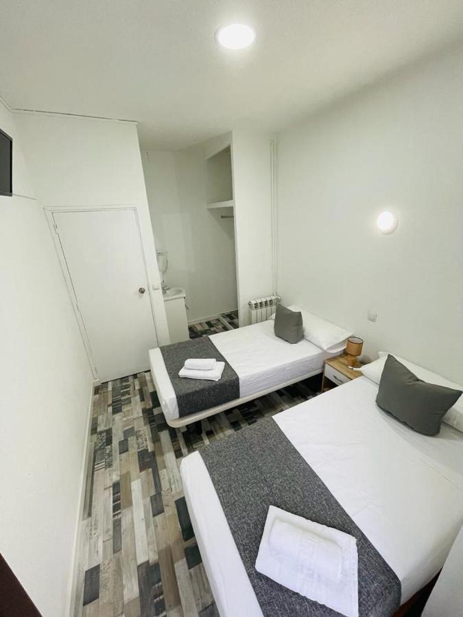 Hostal Noche Y Dia Madrid Exterior foto